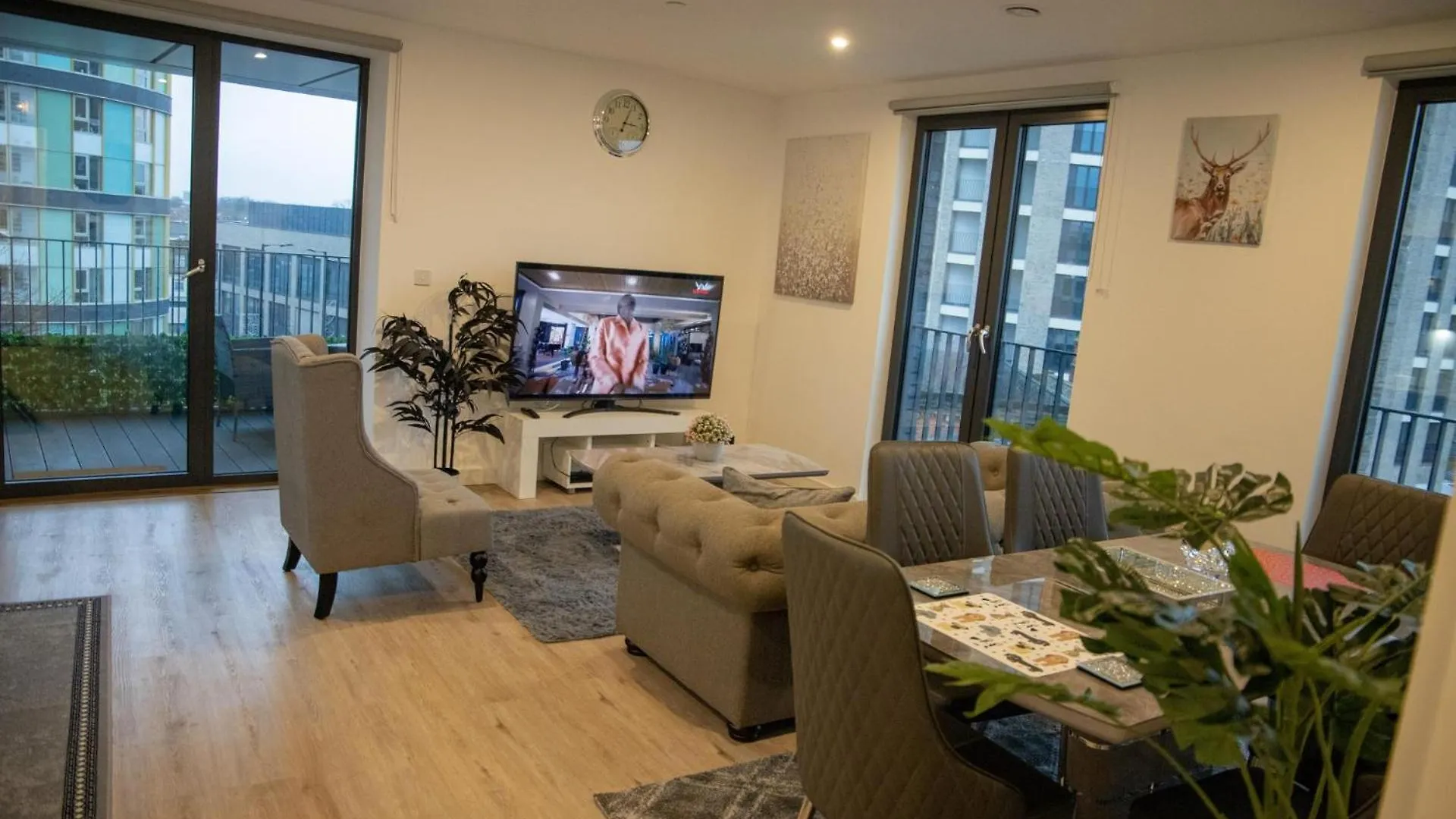 Jgb 2-Bed Apartment In London